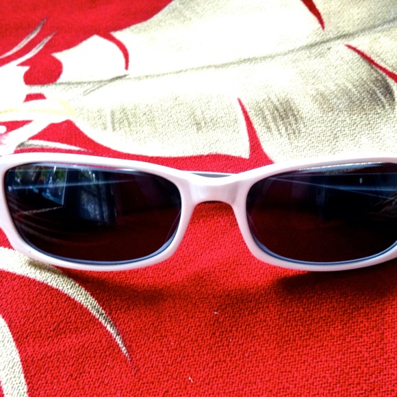 Italian Killer Loop Ladies Capri Sunglasses - Picture 11 of 13